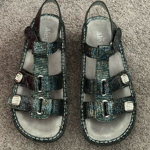 Alegria Kleo Glimmer Glam Sandles Size 39